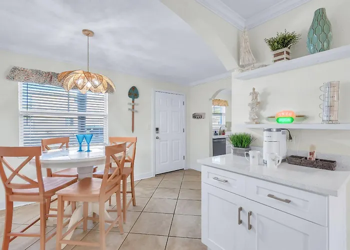 107f Barefoot Holiday home *